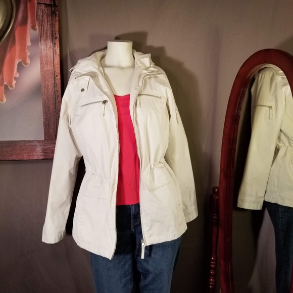 G.H. Bass & Co. Jackets & Blazers - Bass Lined Fall Hooded Coat/Raincoat